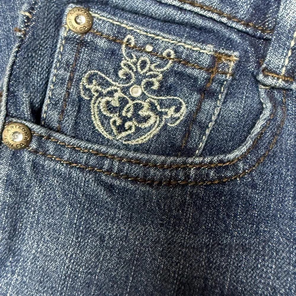 Vintage Arizona Girls Jeans 12 Slim Blue‎ Straight Leg Youth Denim Embroidered